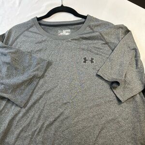 Under Armour Men's Heathered Gray Tee